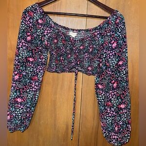 Stretchy long sleeved Aeropostale crop top